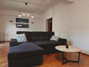 Aristotelous Living
